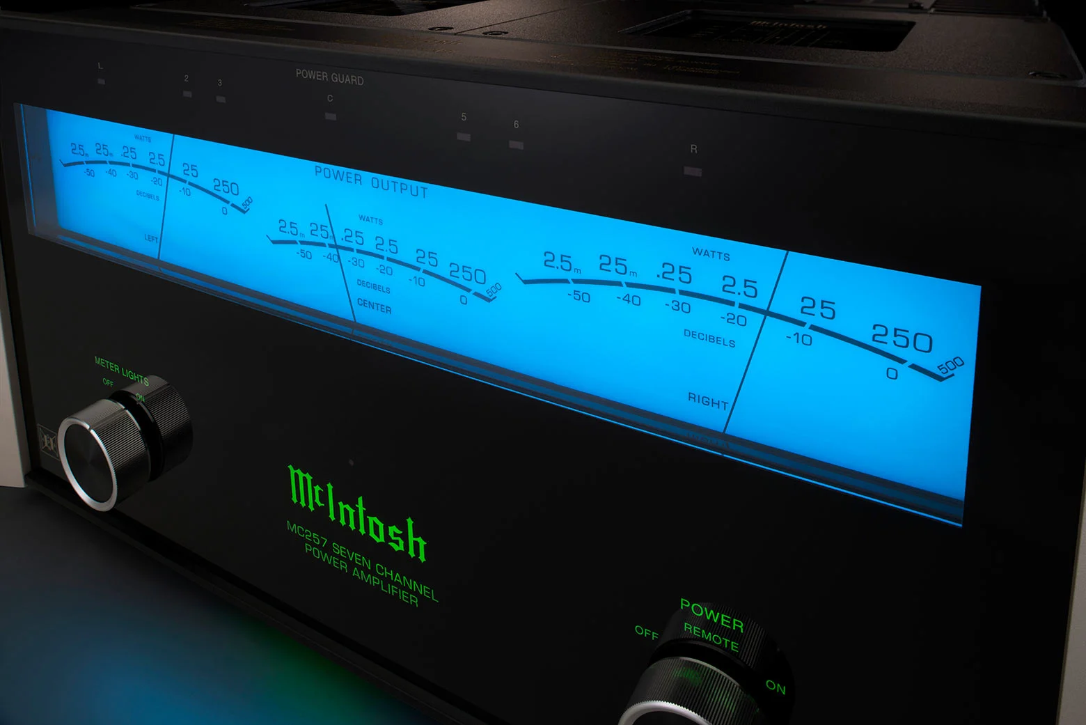 Усилитель McIntosh MC257