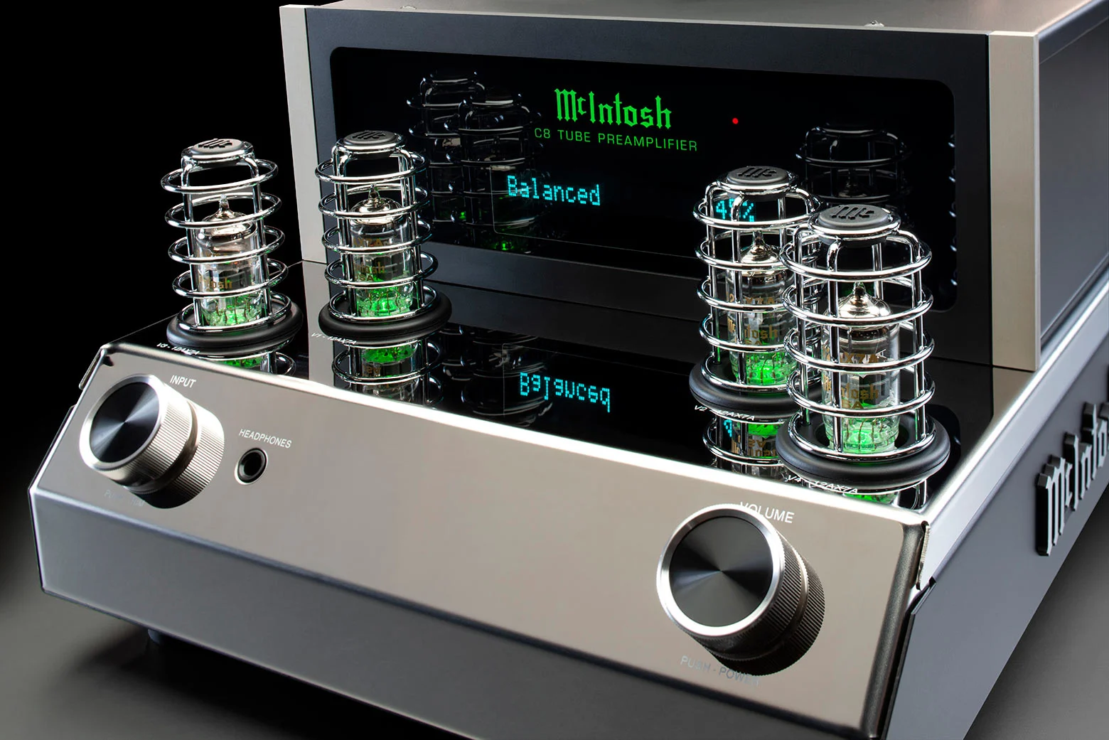 Вакуумный ламповый предусилитель McIntosh C8