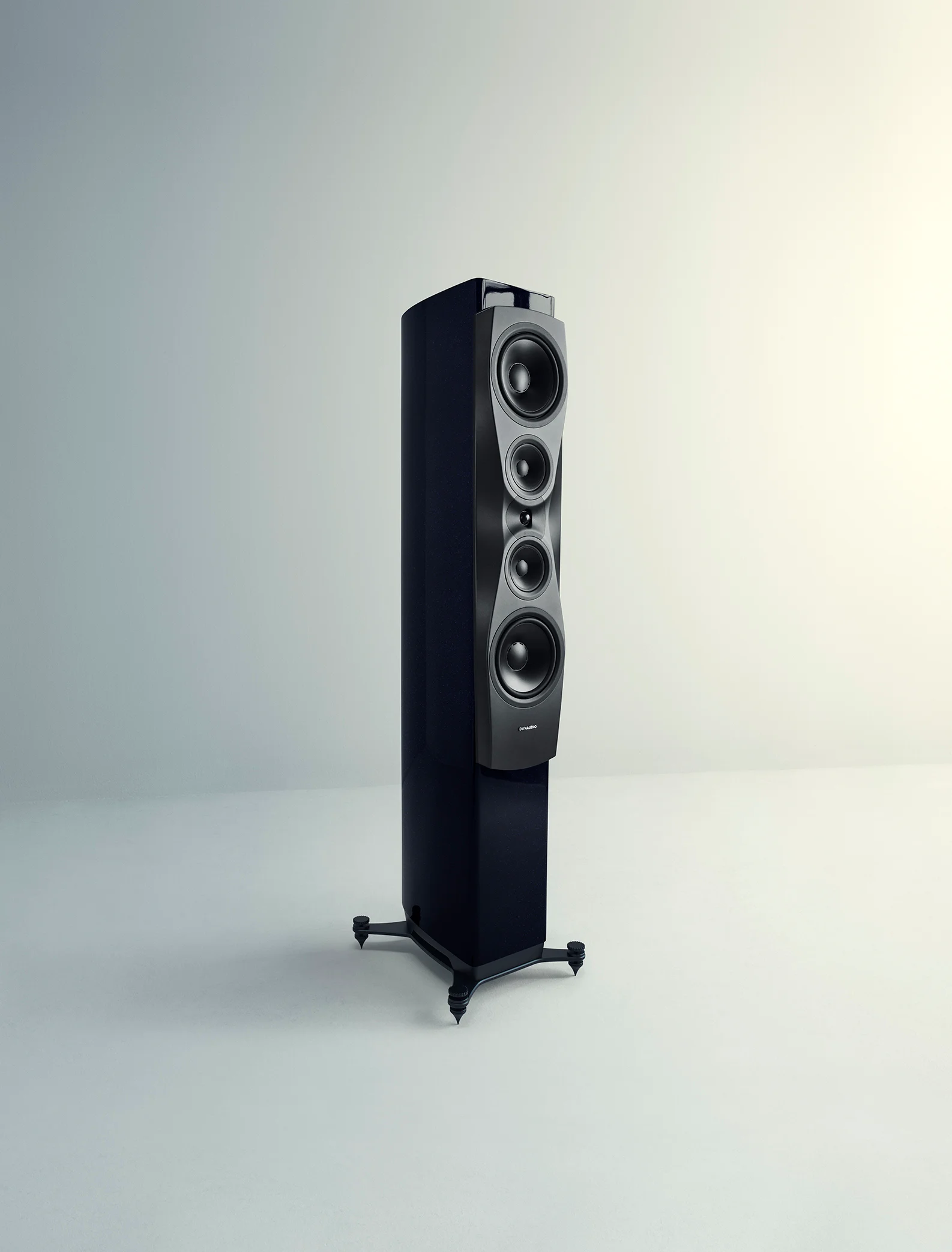 Dynaudio Confidence 60 - Midnight High Gloss 01