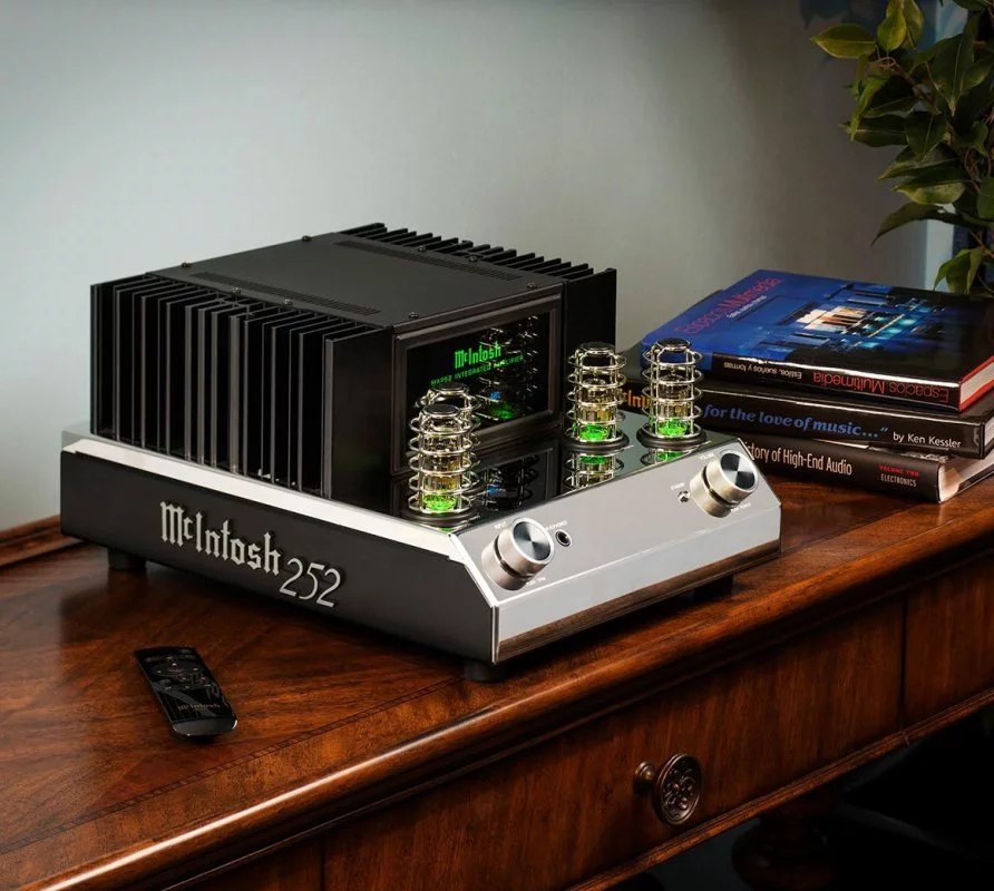 Интегральный усилитель McIntosh MA252