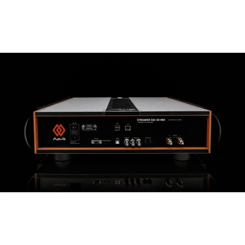 Сетевой аудио проигрыватель Aavik SD-880