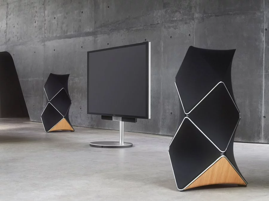 Напольная акустика Bang & Olufsen BeoLab 90 Walnut, Black / Natural Aluminium