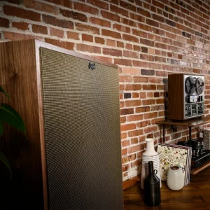 Напольная акустика Klipsch Cornwall IV American Auburn