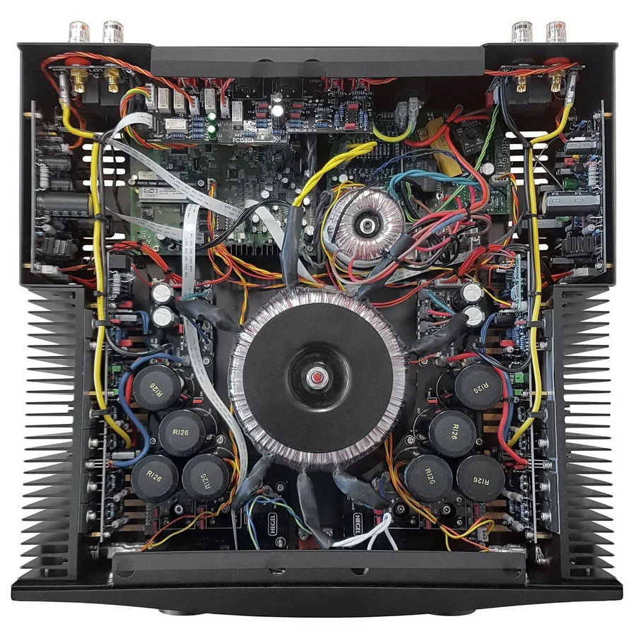 Интегральный усилитель Hegel H400 Black