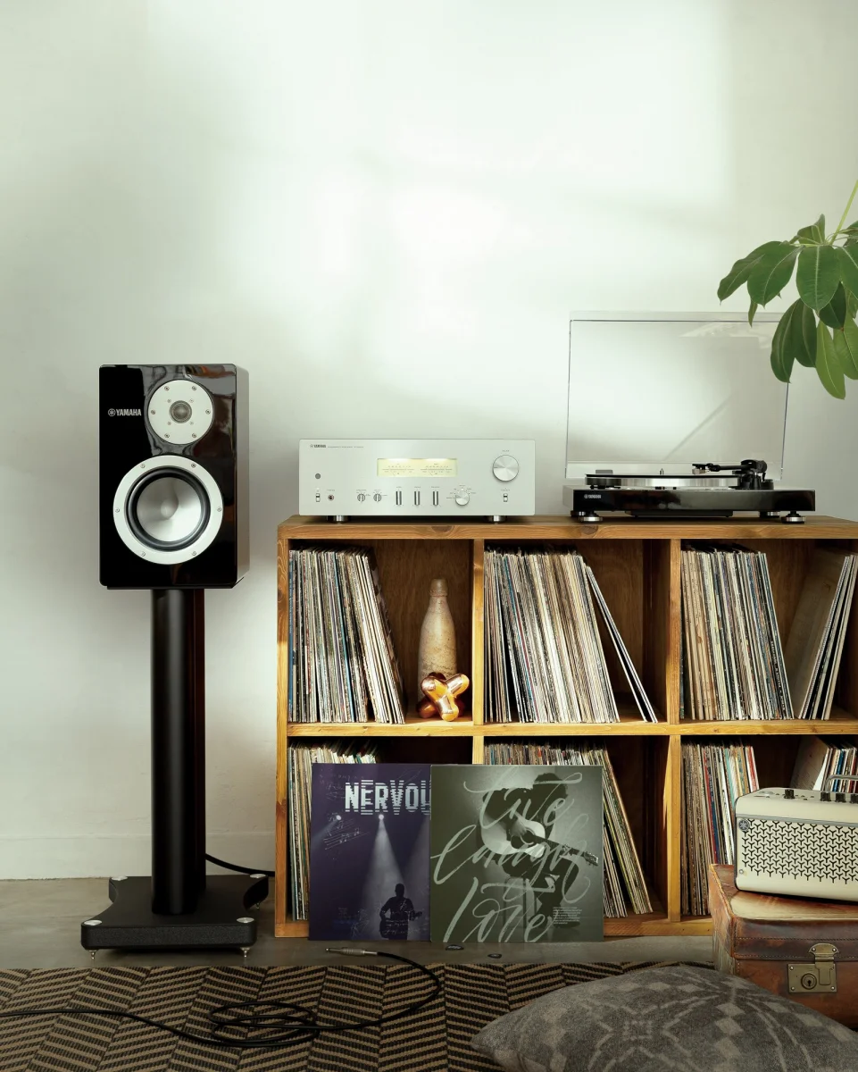 Интегральный усилитель Yamaha A-S1200 Black