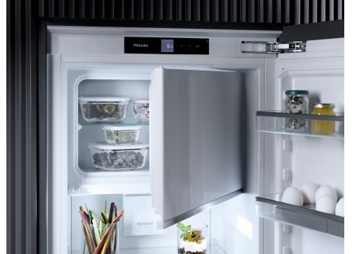 Холодильник с морозильной камерой Miele K 7748 C